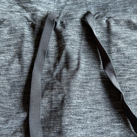 ATHLETA grey Skorts size M new condition! - Picture 7 of 8